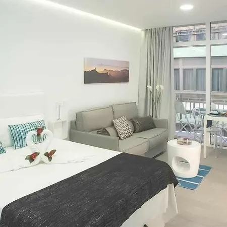 Apto Estudio Diseno Funcional Balcon Vistas Playa Апартаменты