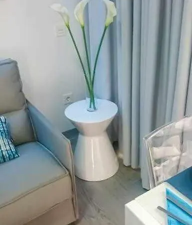 Apto Estudio Diseno Funcional Balcon Vistas Playa